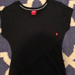 Black nike pocket tee